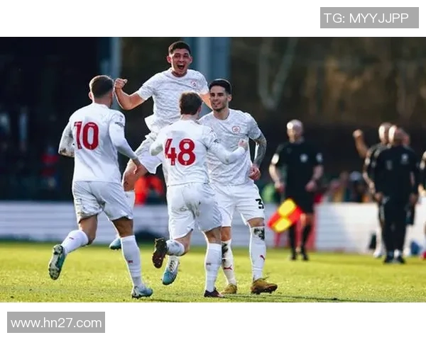 巴恩斯利主场迎战什鲁斯争夺英甲联赛关键三分之战 巴恩斯利主场迎战什鲁斯争夺英甲联赛关键三分之战