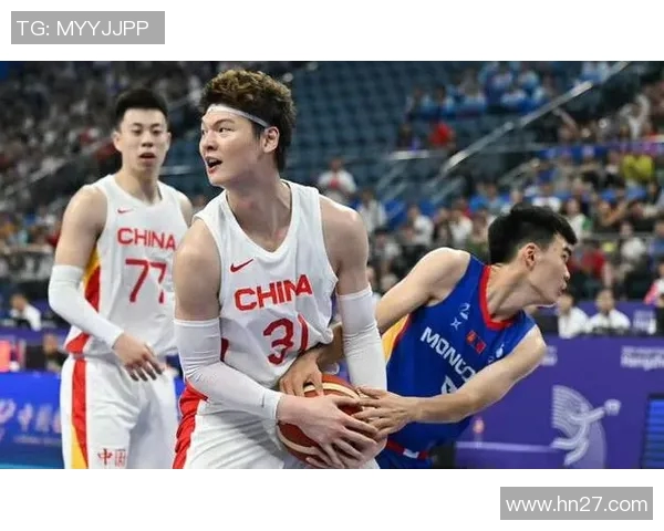 王哲林领衔中国男篮新征程展现实力与决心的精彩时刻 王哲林领衔中国男篮新征程展现实力与决心的精彩时刻