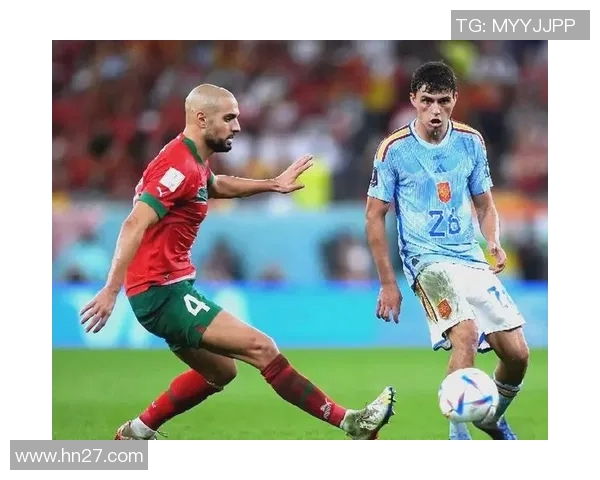 西班牙与摩洛哥下半场激战回顾精彩瞬间与战术分析