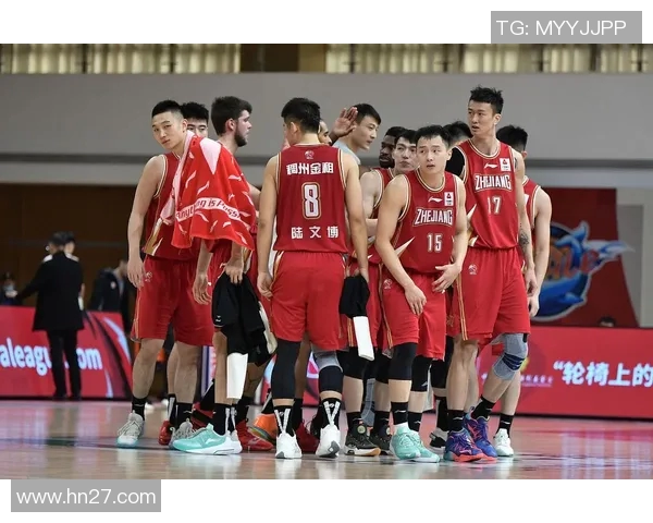 2018年广东队与四川队激战回顾：篮球场上的精彩对决与战术分析