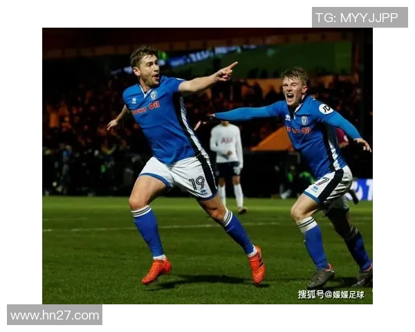 什鲁斯迎战斯文登争夺英甲联赛关键三分的激烈对决